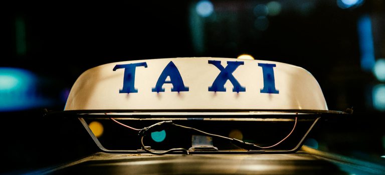 Jak korzystać z taksówek zagranicą? Jak korzystać z taksówek zagranicą?